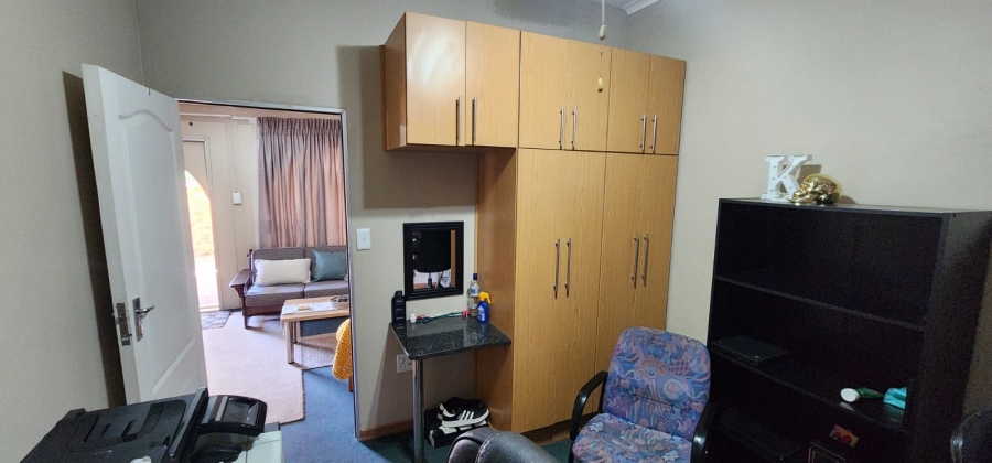 7 Bedroom Property for Sale in Flamwood North West